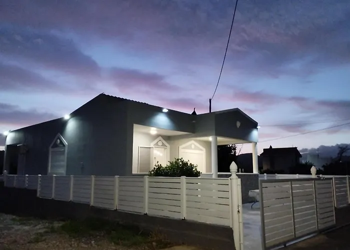 بيت للعطل Casa Platoni Apolakkia